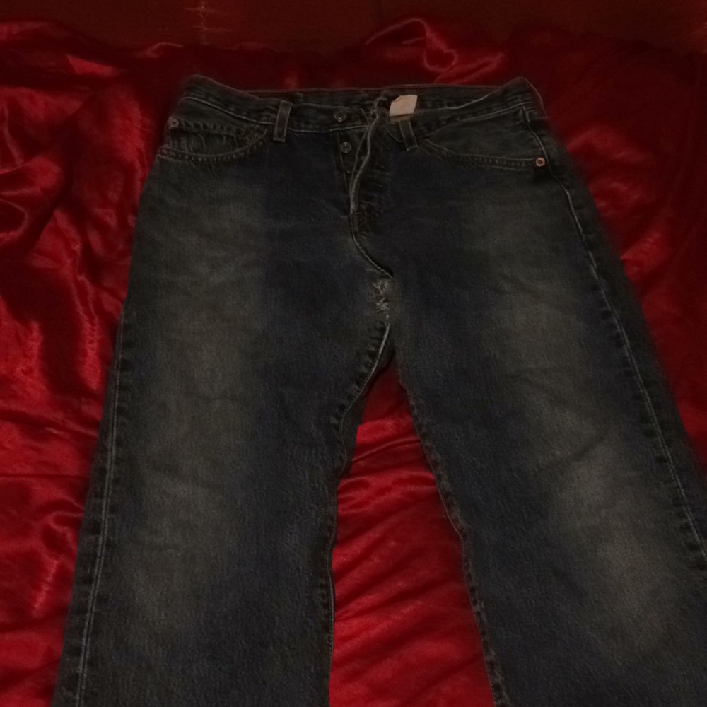 Vintage Levi’s 501 W30 L30 (?) distressed